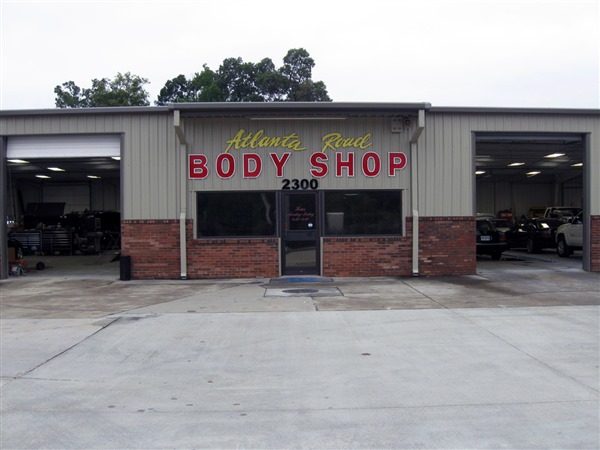 Atlanta Road Body Shop building in Smyrna